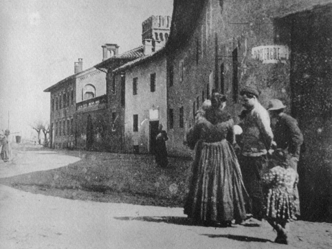 Via Parini 2
