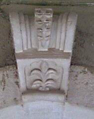 Chiave ornamentale di portale 3
