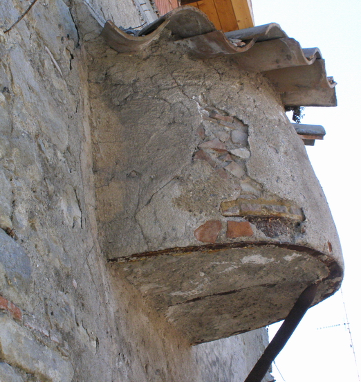 Vecchio forno domestico