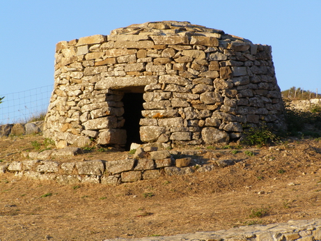 Rifugi pastorali a Tholos 2