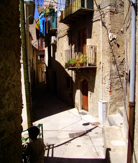 Scorcio nel quartiere Arabite 8
